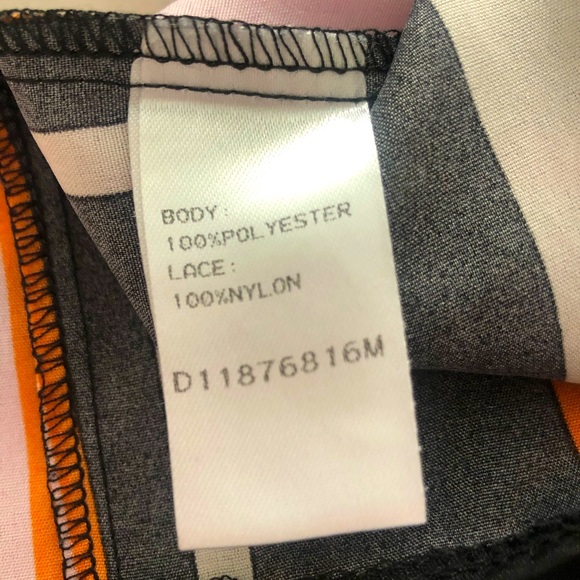 Multicolor lace trimmed top - Picture 2 of 2